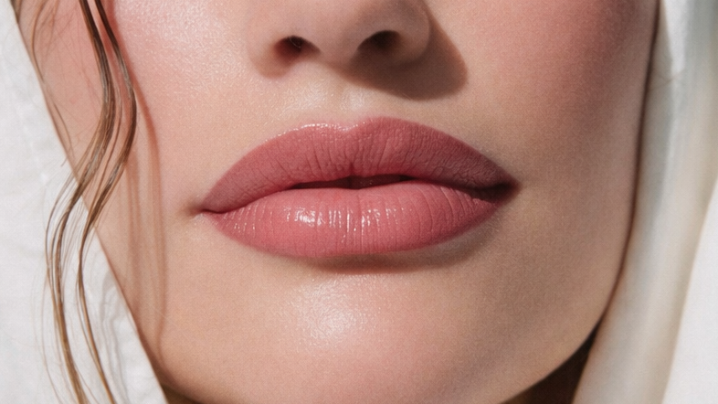 Hero Product page lip